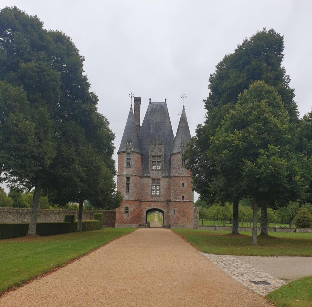 Wildberry Cottage Orgères-la-Roche エクステリア 写真