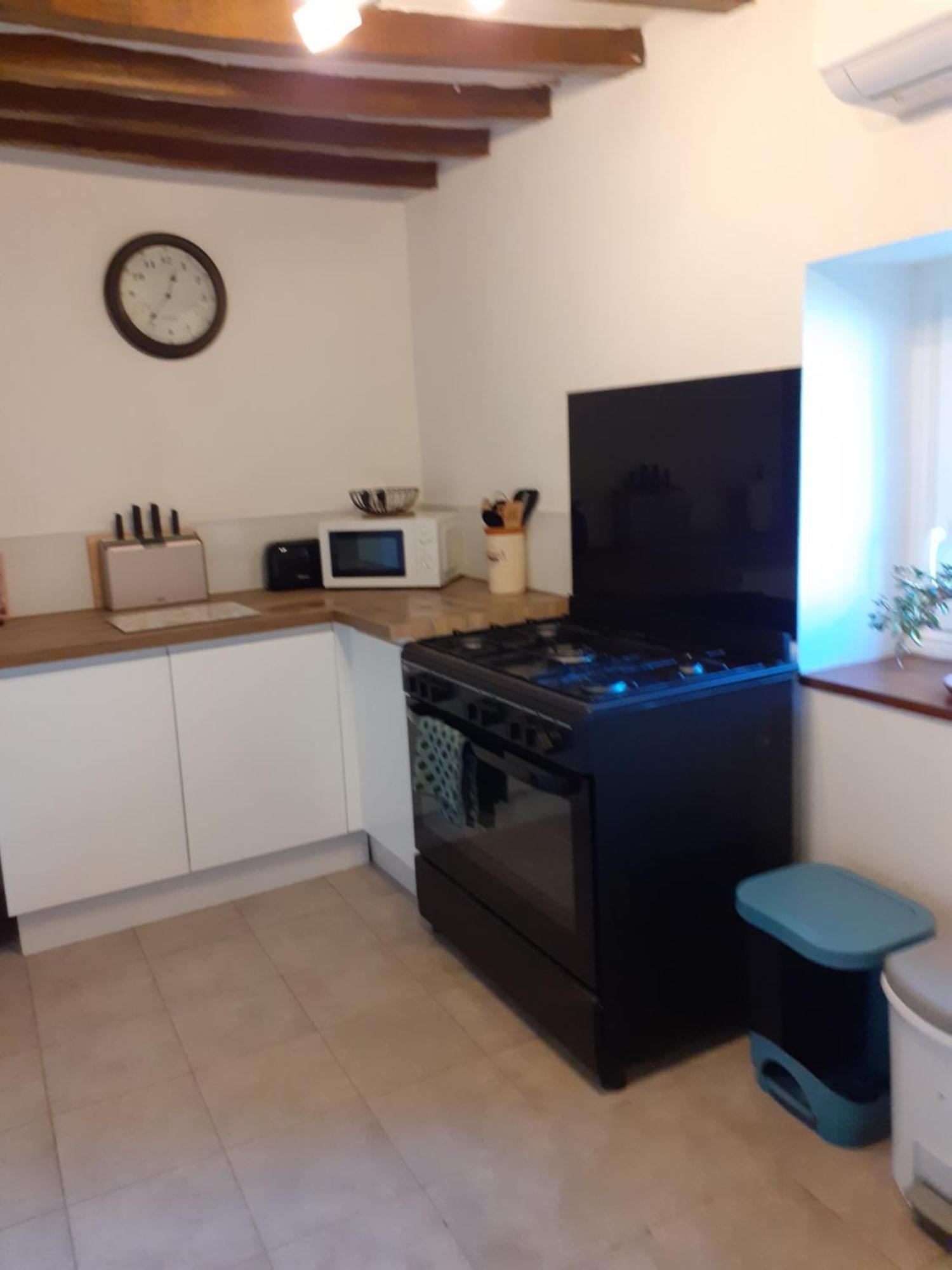 Wildberry Cottage Orgères-la-Roche エクステリア 写真